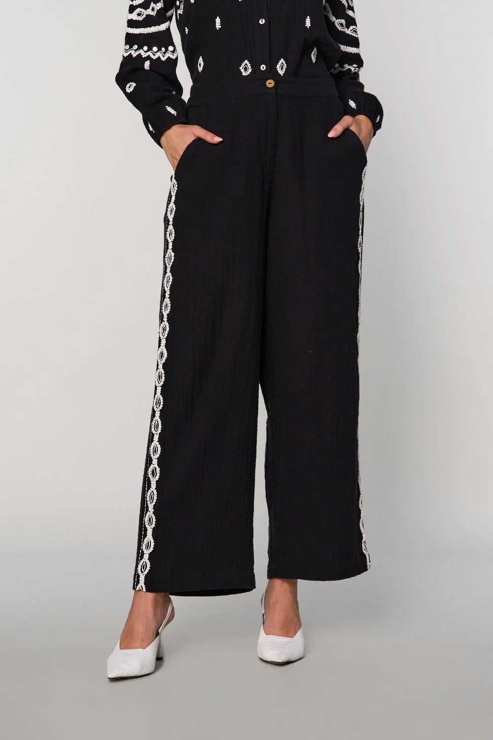 Sana Embroidered Pants - Image 3