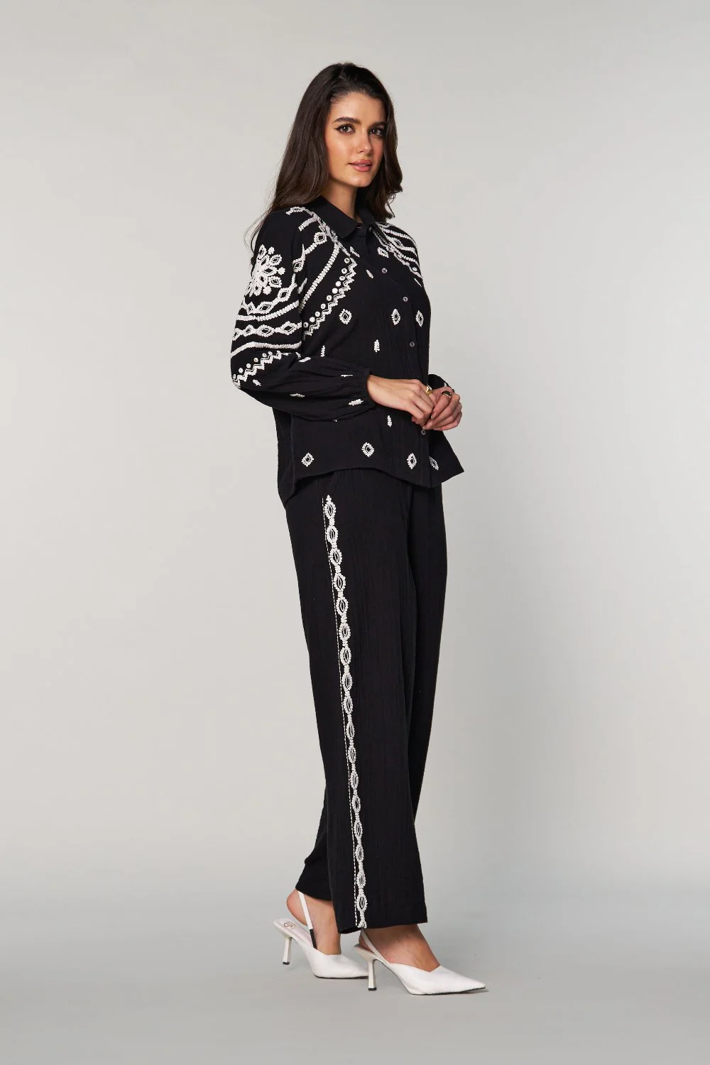 Sana Embroidered Pants - Image 5