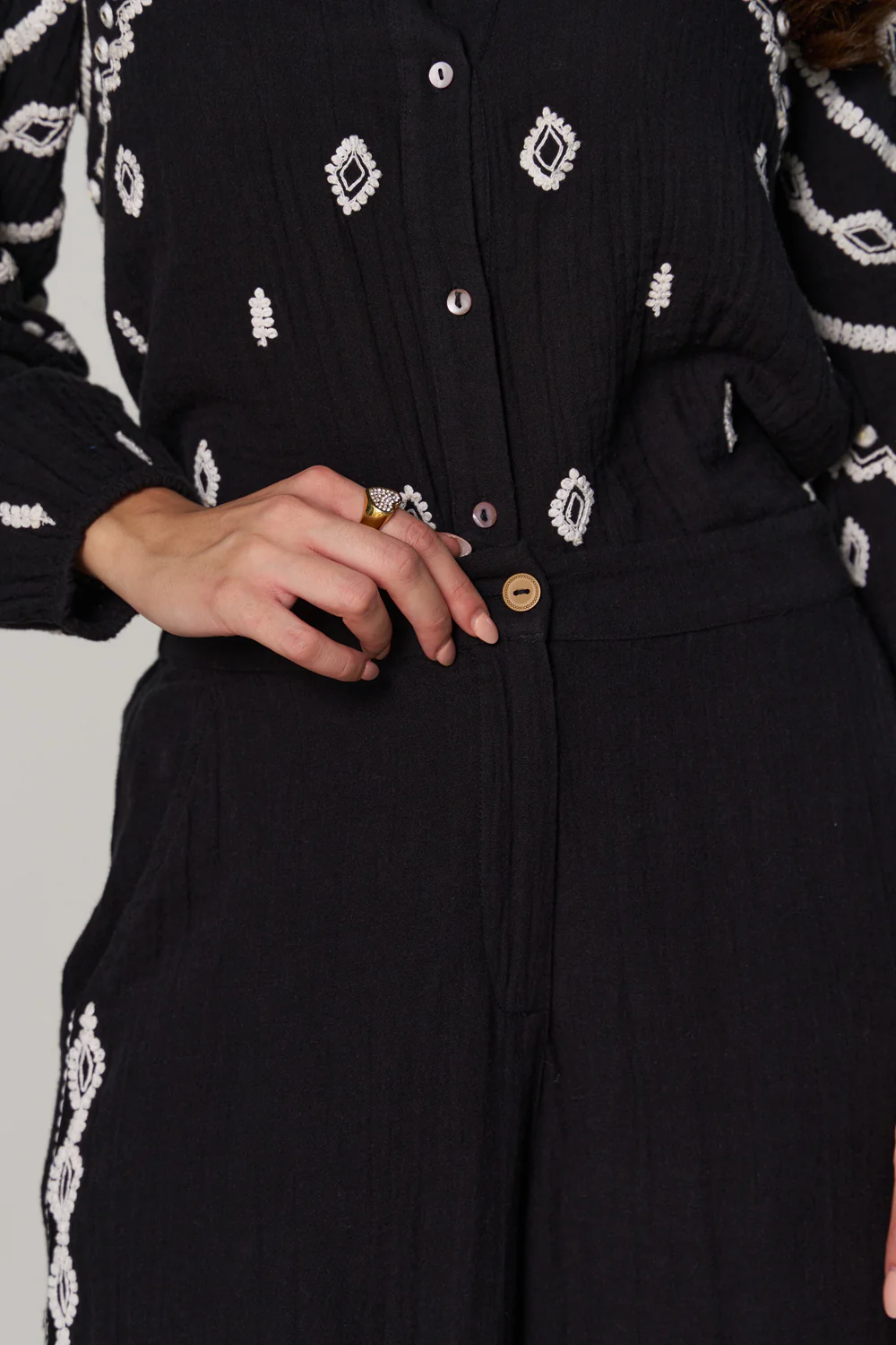 Sana Embroidered Pants - Image 7